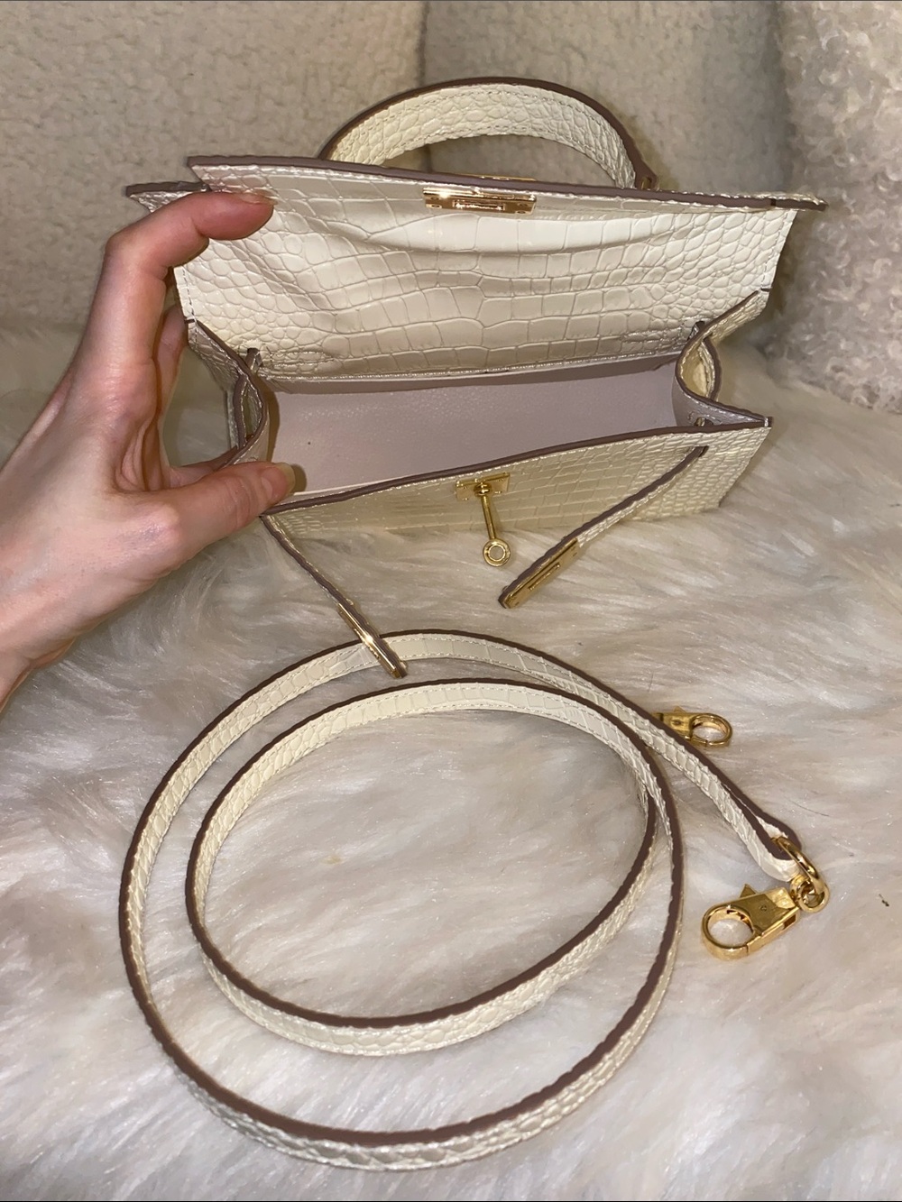 22cm cream ivory crocodile leather top handle  handbag - Picture 7 of 7